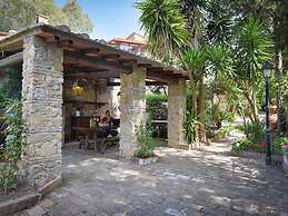 La Pergola, Holiday Home in Tuscany on the Hill and Near the Sea, for 
