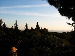La Pergola, Holiday Home in Tuscany on the Hill and Near the Sea, for 