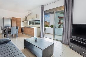 Iriana's Apartments in Center