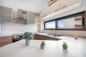 Iriana's Apartments in Center