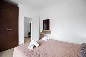 Iriana's Apartments in Center