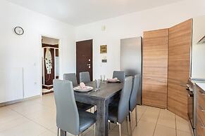 Iriana's Apartments in Center