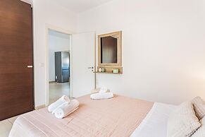 Iriana's Apartments in Center