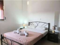 Iriana's Apartments in Center