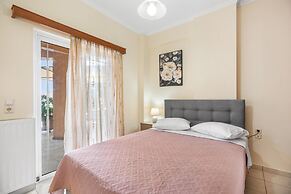 Sofie s Garden View Apartment