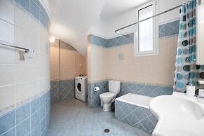 Sofie s Garden View Apartment