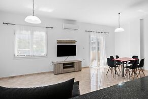 Chrisy s Apartment in Chania