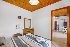 Nick s Apartment in Kambos