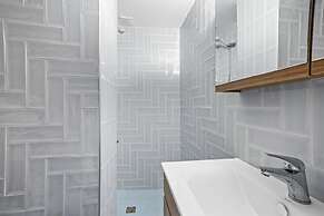 Maria s House With View in Kambos