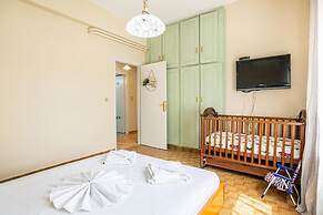 Ortansia House Near the Sea