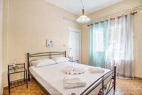 Ortansia House Near the Sea