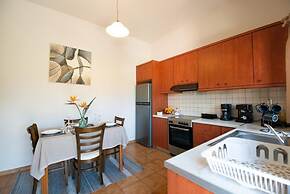 Peroulakis Traditional House