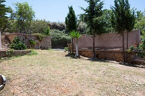 Peroulakis Traditional House