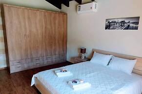 Traditional Villa in Pemonia