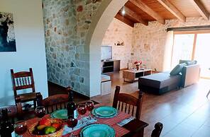 Traditional Villa in Pemonia