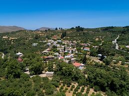 Panethimos House in Nature