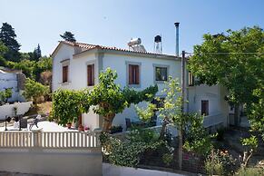 Panethimos House in Nature