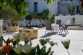 Panethimos House in Nature