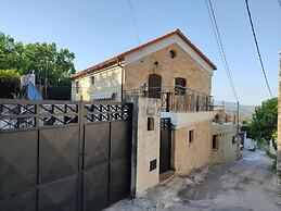 Traditional Stone House Rafael