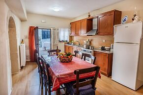 Traditional Stone House Rafael