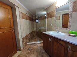 Traditional Stone House Rafael