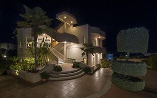Villa Elina Luxury Residence