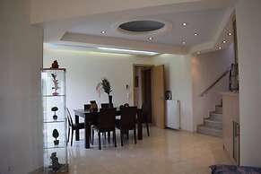 Ilias Villa IN Chania