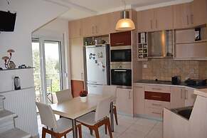 Ilias Villa IN Chania