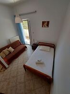 Chrissoula House In Agioi Apostoloi