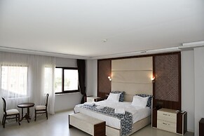 Cevaher Hotel & Suites