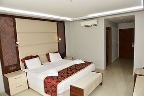 Cevaher Hotel & Suites