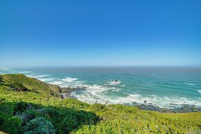 Oceanfront Irish Beach Home: Private Beach Access!