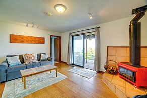 Oceanfront Irish Beach Home: Private Beach Access!