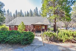 Fire Pit & Lake Access: Pet-friendly Arnold Home