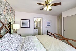 Fire Pit & Lake Access: Pet-friendly Arnold Home