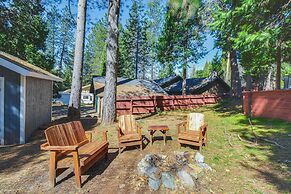 Fire Pit & Lake Access: Pet-friendly Arnold Home