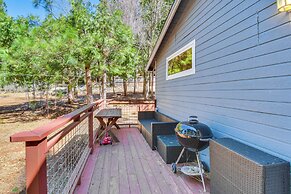 Fire Pit & Lake Access: Pet-friendly Arnold Home