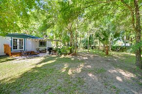 Cozy Fort Pierce Cottage on Farm Animal Rescue!