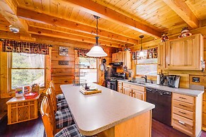 Cozy Family Cabin w/ Hot Tub - 10 Mi to App State!