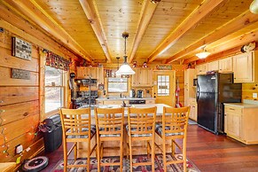 Cozy Family Cabin w/ Hot Tub - 10 Mi to App State!