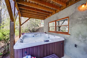 Cozy Family Cabin w/ Hot Tub - 10 Mi to App State!