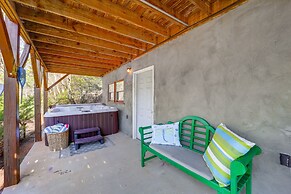 Cozy Family Cabin w/ Hot Tub - 10 Mi to App State!