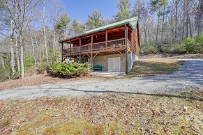 Cozy Family Cabin w/ Hot Tub - 10 Mi to App State!