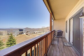 Balcony + Views: Sugar Mountain Haven!