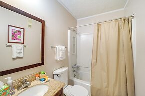 Balcony + Views: Sugar Mountain Haven!