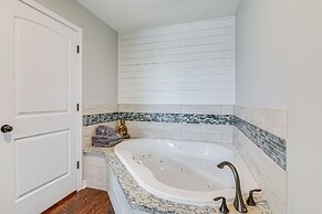 Near Beach Access: Galveston Home w/ Grill & Patio