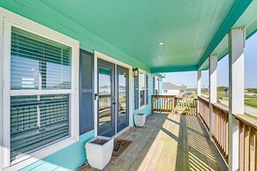 Near Beach Access: Galveston Home w/ Grill & Patio