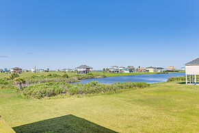 Near Beach Access: Galveston Home w/ Grill & Patio