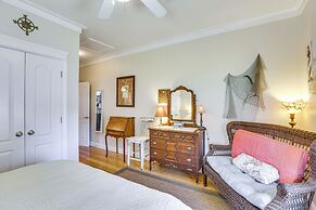 Lovely Carrabelle Home w/ Lake Views & Pool Access