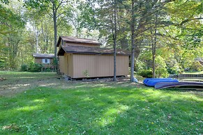 Cozy Chautauqua Lake Cottage w/ Shared Patio